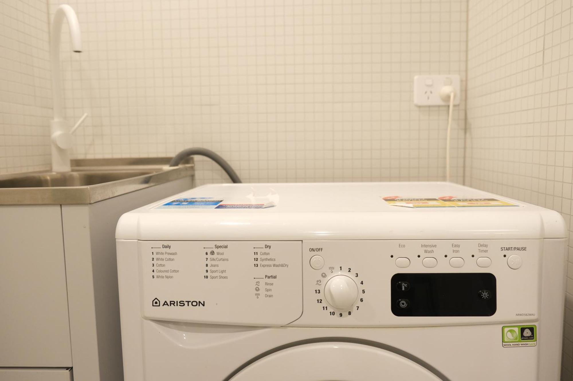 Ferienwohnung Cbd Japanese Retreat 2Br 1P Brekky Wifi Netflix Canberra Exterior foto